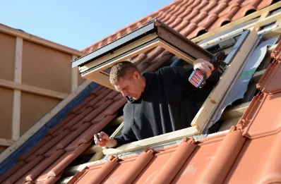Pose de fenêtres de toit Velux à Montrollet
